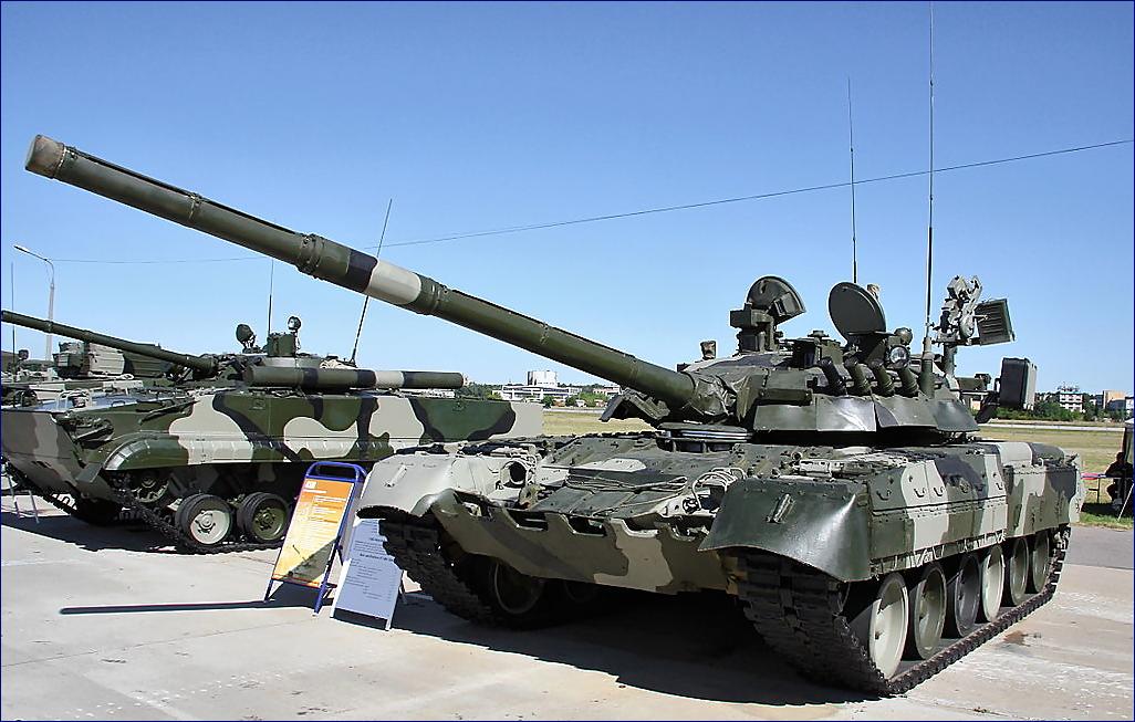 Mezinárodní institut strategických studií: Rusko ztratilo během roku války na Ukrajině zhruba polovinu moderních tanků