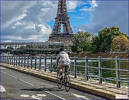 Cyklistická revoluce v Paříži - něco, co se v  Praze nikdy nestane...