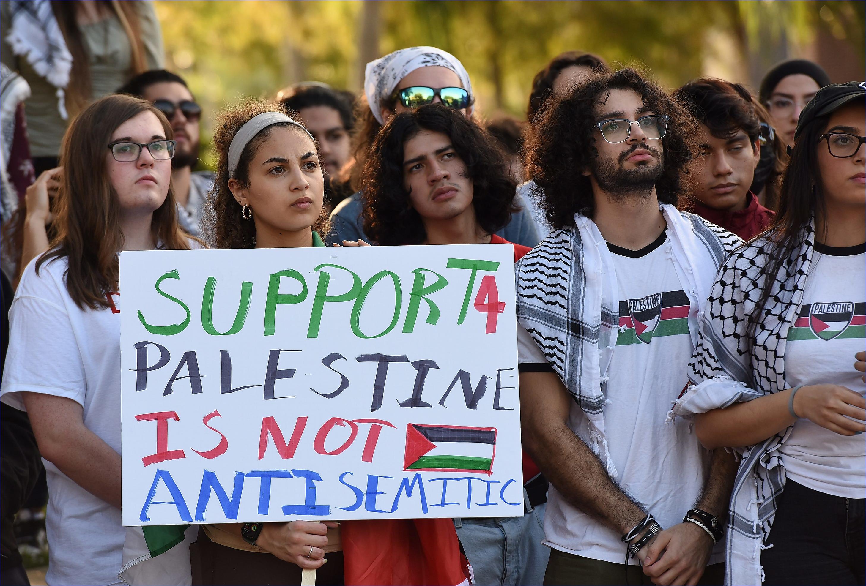 Vyhrožování židům je nyní přijatelné – pokud je nazýváte sionisty