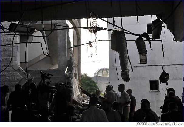Izrael začal brutálně bombardovat Rafah poté, co mu Mezinárodní soudní dvůr nařídil, aby okamžitě přestal