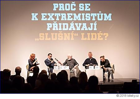 Svět jako pískoviště "vůdců" Náhled